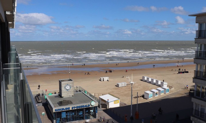 Sint-Idesbald Apartamento | Nice studio with lateral sea view right at the beach