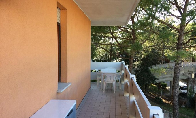 Bibione Lido dei Pini Apartamento | Nice three-bedroom flat with balcony