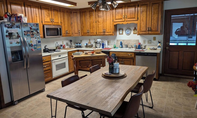 Winchester Casa | Nice Tims Ford Lake View House - NO DOCK, but less than a mile to TVA Boat Ramp.