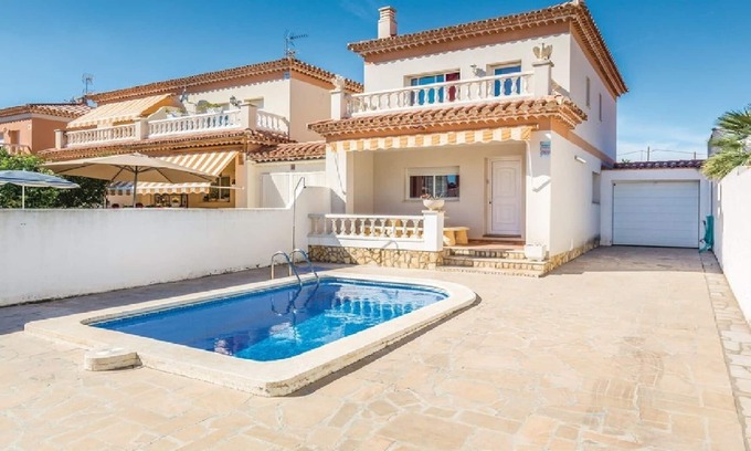 Miami Platja Chalet De Esquí | Bonito Chalet con Piscina y barbacoa en Miami Playa
