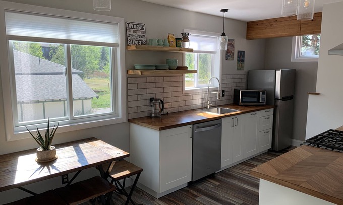 Steamboat Springs Apartamento | ¡Apartamento recientemente renovado cerca de todo lo que Steamboat tiene para ofrecer!