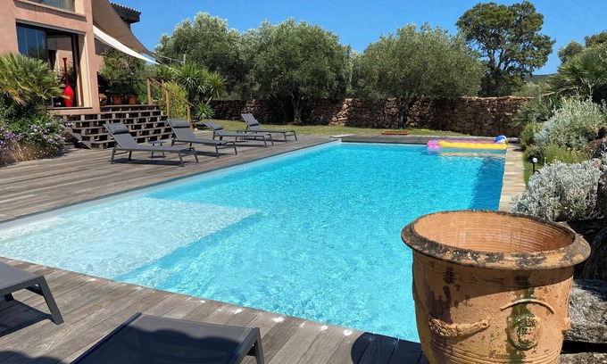 Porto-Vecchio Casa | Nichée Dans son Oliveraie, Entre mer et Montagne
