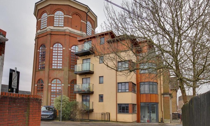 Braintree Apartamento | Niche Water Tower Apartments