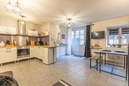 Riom Apartamento | Nid douillet - Elégant studio en plein centre de Riom