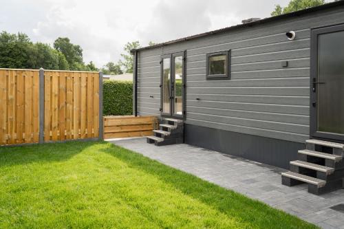 Heinkenszand Chalet De Esquí | Nieuw chalet in Zeeland met omheinde tuin & airco VP089