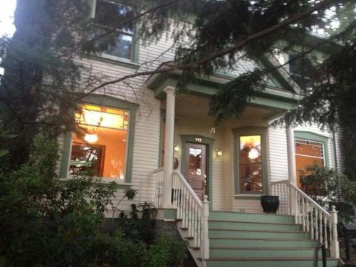 Historic Downtown District Cama Y Desayuno | Nightingales Inn