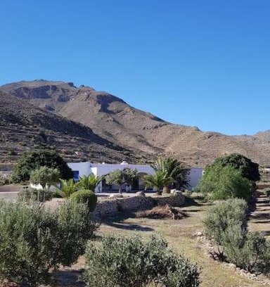 Nijar Casa | Níjar has been described as one of the most picturesque towns in the whole of Spain. A visit to Níjar guarantees the traveller a flavour of the ‘real’ Andalusia without the need to overspend on the trip.