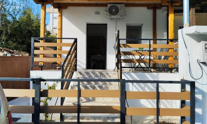 Nea Iraklia Casa | Nikolas' house