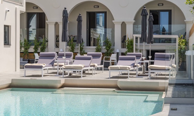 Kalamaki Hotel | Nikon Boutique Hotel
