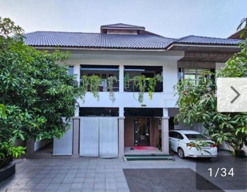 Thrissur Casa | Niks home stay - A