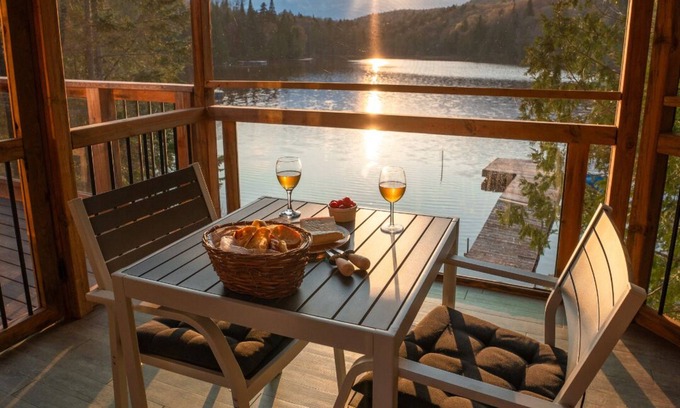St-Adolphe-d'Howard Chalet De Esquí | Niksen Cabins for 2 people on the lake
