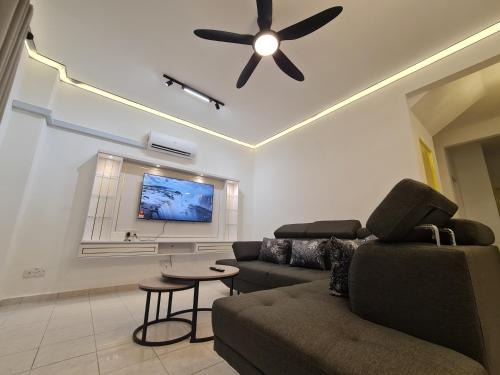 Nilai Casa | Nilai Modern Homestay 4R3B-12PAX