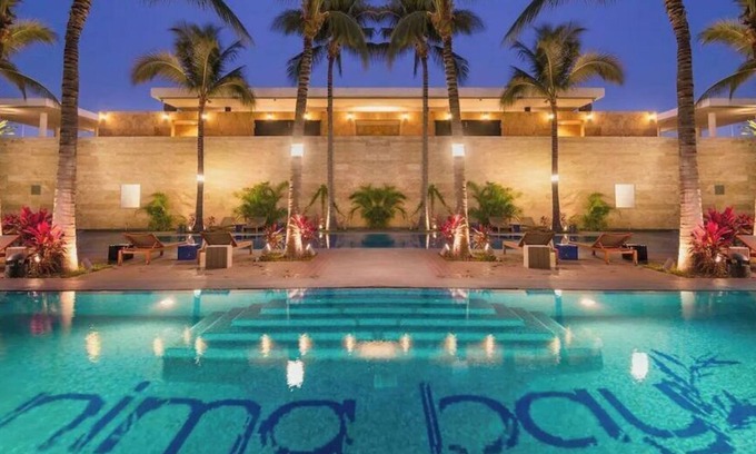 Marina Vallarta Condominio | Nima Bay Luxurious 3 bedroom, 2 story Penthouse.