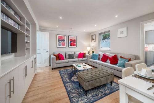 Redcliffe Apartamento | Niru Experience Hidden Secret