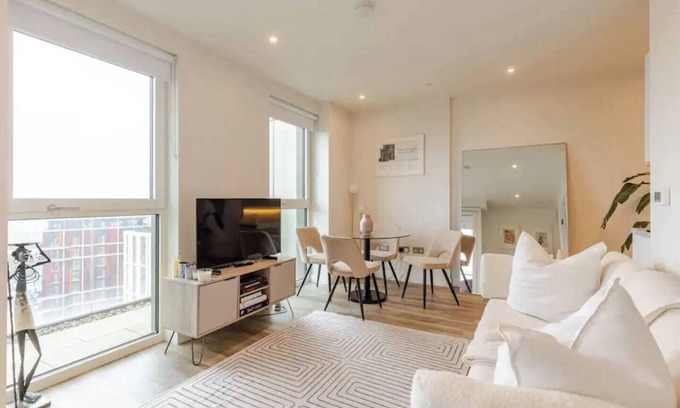 Wormholt and White City Apartamento | Niru Experience Skyview Penthouse