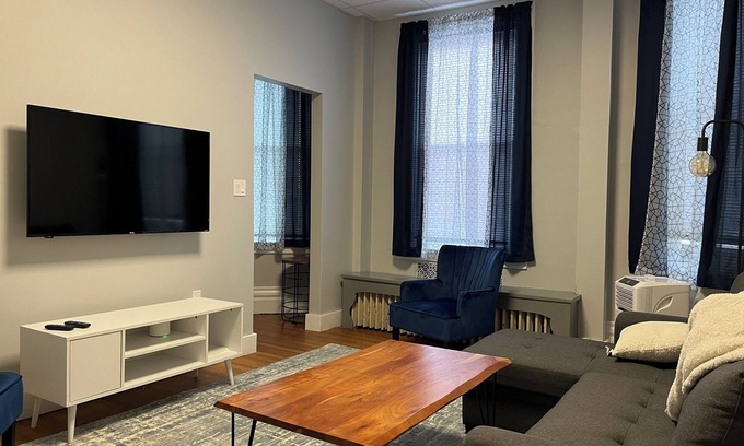 DuBois Apartamento | Nittany Nest: Cozy 3 Bedroom - NEW BEDS