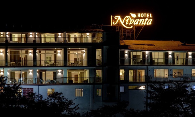 Panchgani Hotel | Nivanta by Royara