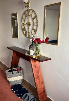 Meru Casa | Nkiro's Nest