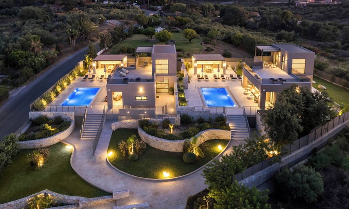 Kato Galatas Villa | Magnificent Seafront LuxVillas|Large Groups|20 Guests|Sauna,Jacuzzi,H.Pool&Gym