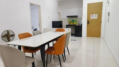 Bandar Puchong Jaya Apartamento | No 17 The Sten Puchong IOI Mall