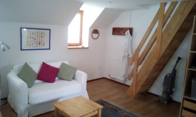 Bohinjska Bistrica Apartamento | No 2 Old Town Apts is in the centre of Bohinjska Bistrica, close to amenities.