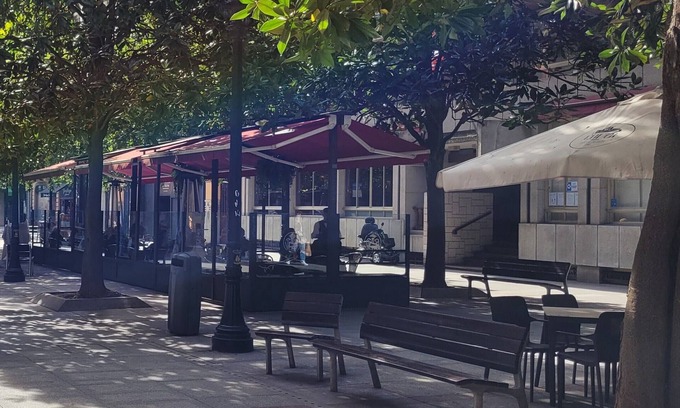Centro de la ciudad de Gijón Apartamento | En centro de la ciudad, a 2 minutos de la playa, restaurante, tiendas, farmacia