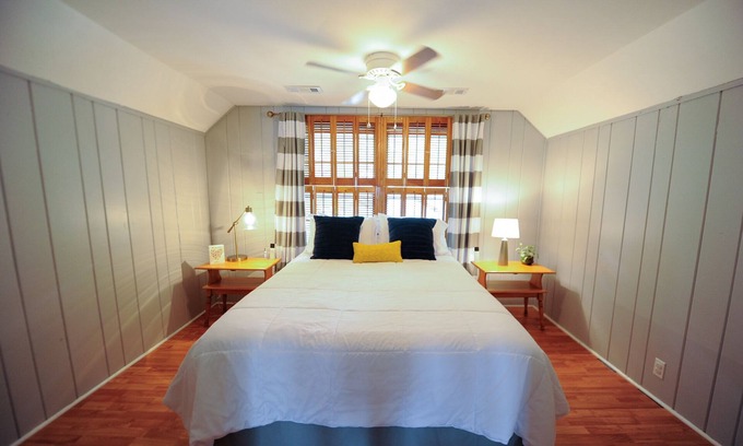 Murfreesboro Casa | Blue Door Bungalow - Fast Fiber Wi-Fi