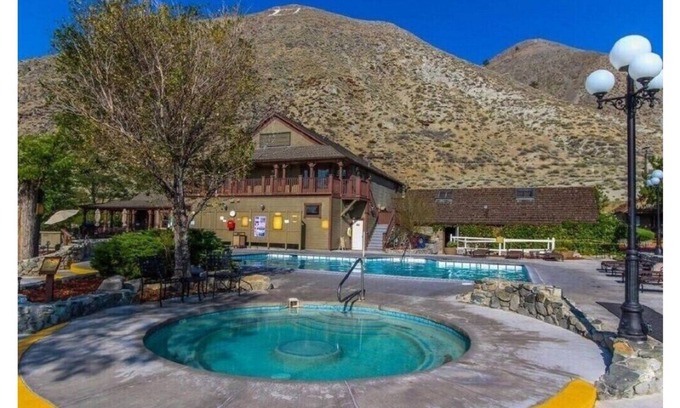 Genoa Complejo | No image Spend July 4, 2023 week in the South Tahoe Area