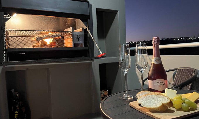 Mossel Bay Apartamento | No Loadshedding Luxury apartment with AC in Mossel Bay