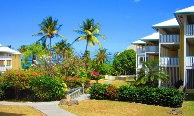 Estate Golden Rock Condominio | No Shirt, No Shoes, sin escalones. Visita Easy Street En St. Croix!