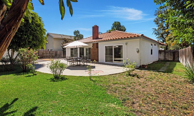 Mission Viejo Casa | No Stairs w/ Yard & FastWiFi (Olive Perch)