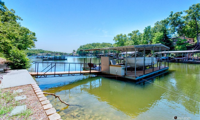 Rocky Mount Casa | NO WAKE COVE! 7bed/5baths, Gameroom, Bar, Dining seats 22! Sleeps 22!