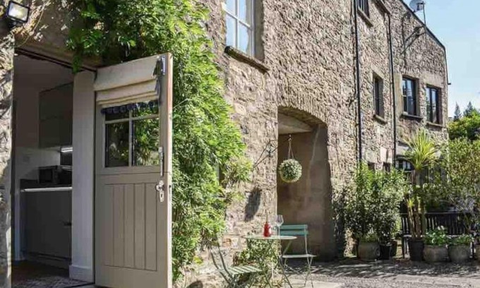 Kirkby Lonsdale Casa | No6, Queens square
