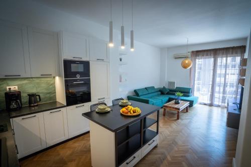Omonia Apartamento | NobleNotes - Isabella Suite Central Athens