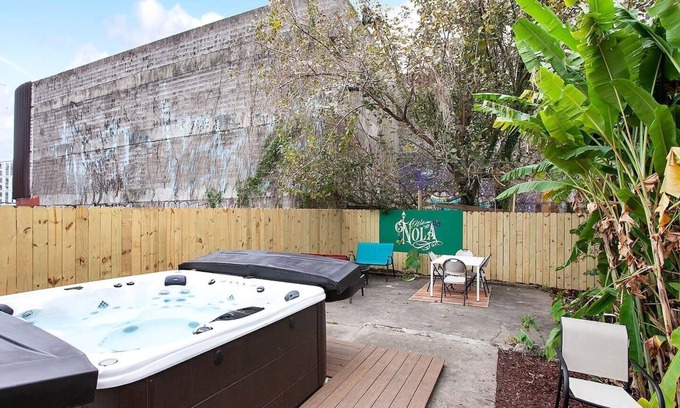 Tulane - Gravier Casa | NOLA Chic 5BR Retreat w/Hot Tub in the City