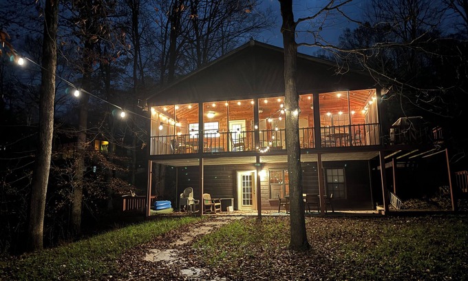 Clarkson Casa | Nolin Lakefront Cabin