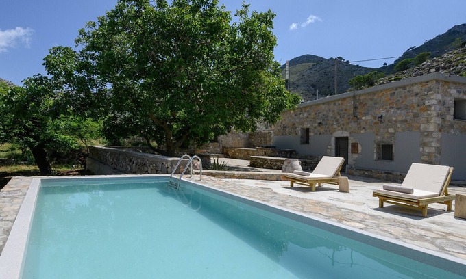 Khora Sfakion Casa | Nomas house Imbros,Private pool