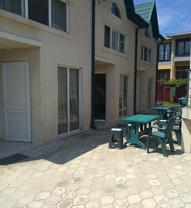 Ureki Apartamento | Nona's Cottages