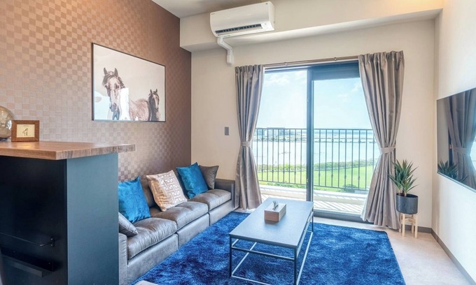Gushi Hotel | Nonsmoking Family room Weekly Parking guaran / Naha Okinawa