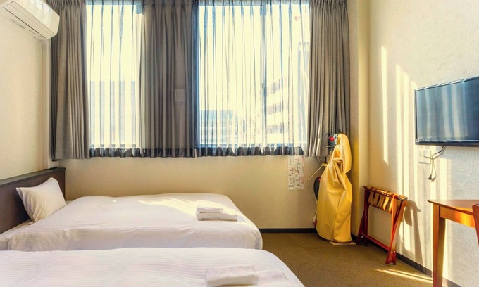 Minato Hotel | Nonsmoking Twin room Room only Within walking distance of Kaiyukan Easy access to Expo Univer / Osaka Ōsaka