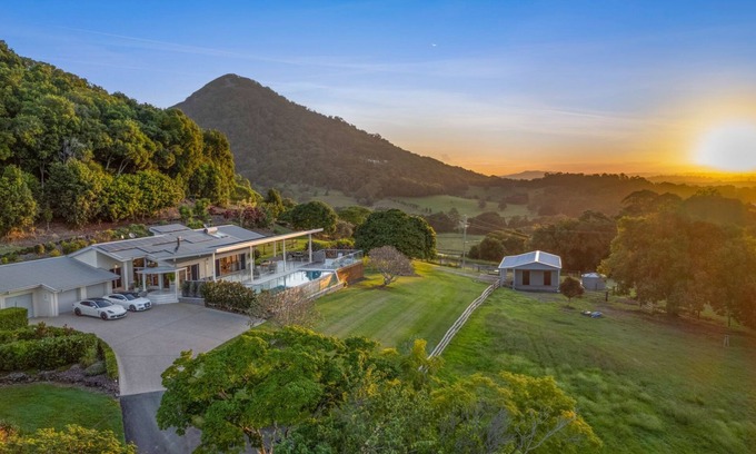 Cooroy Mountain Casa | Noosa Mountain Retreat