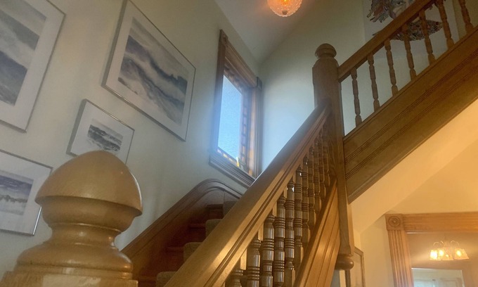 Upper Peninsula Michigan Apartamento | Nordic Belle Retreat 1896 lower level Queen Anne Victorian
