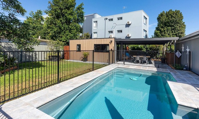 Forster Casa | Nordic House - central home with a pool