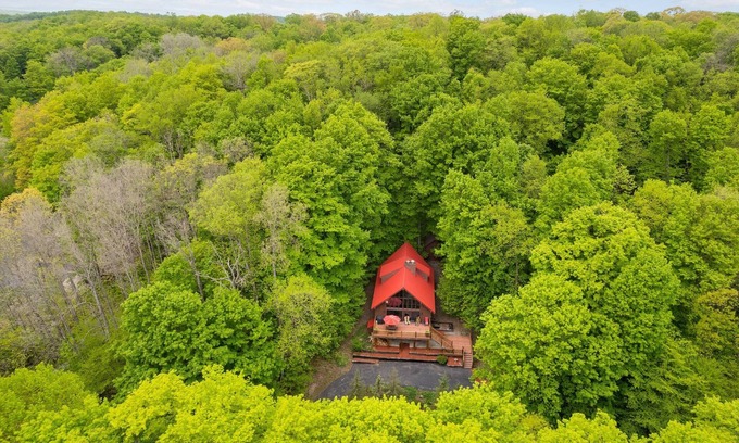 Bellaire Cabina | Nordic Serenity at Schuss Mountain, Sleeps 16!