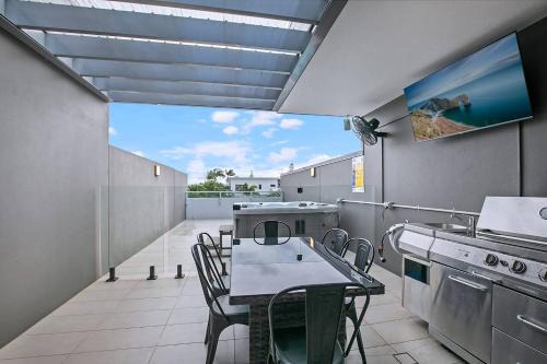 Surfers Paradise Apartamento | Norfolk Horizon - Resort Vibes with Private Rooftop