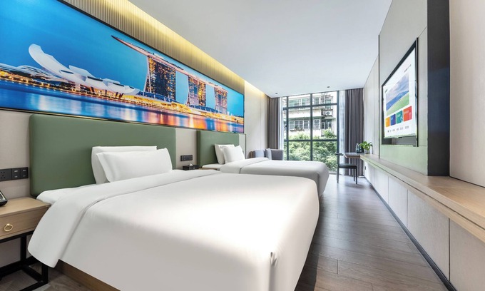 Haizhu Hotel | Norman Hotel - Guangzhou Haizhu District Binjiang East Road Subway - Free buffet breakfast - Free self-service laundry and drying - Free shuttle service during the Canton Fair in October and November