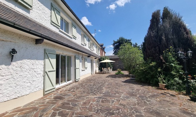 Bourgvallees Casa | Norman House