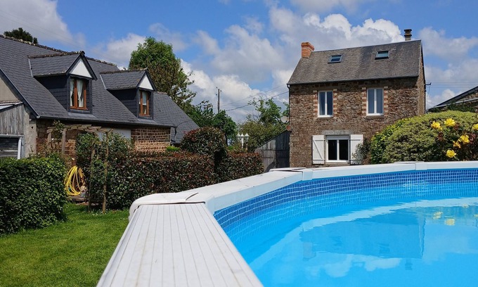 Vezins Otro | Tradicional Normandía granja y casa de campo con piscina - Con capacidad para 12