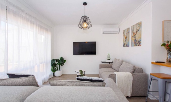 North Beach Apartamento | North Beach Nest – Walking Distance to North Beach