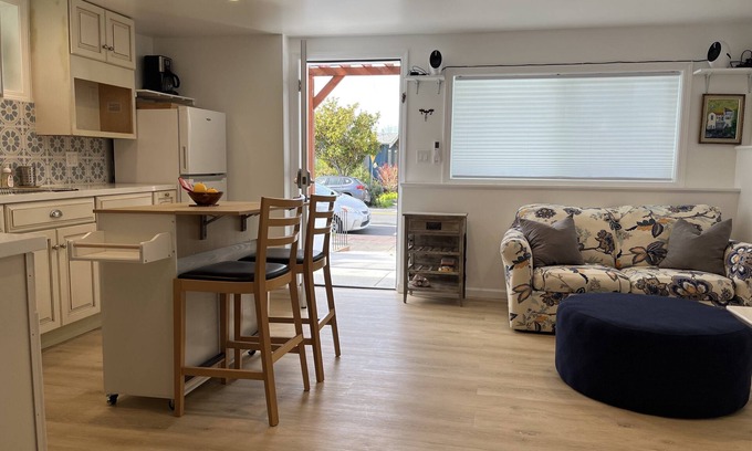 Albany Apartamento | North Berkeley Brand New Downstairs 1Bd/1B Private Apartment